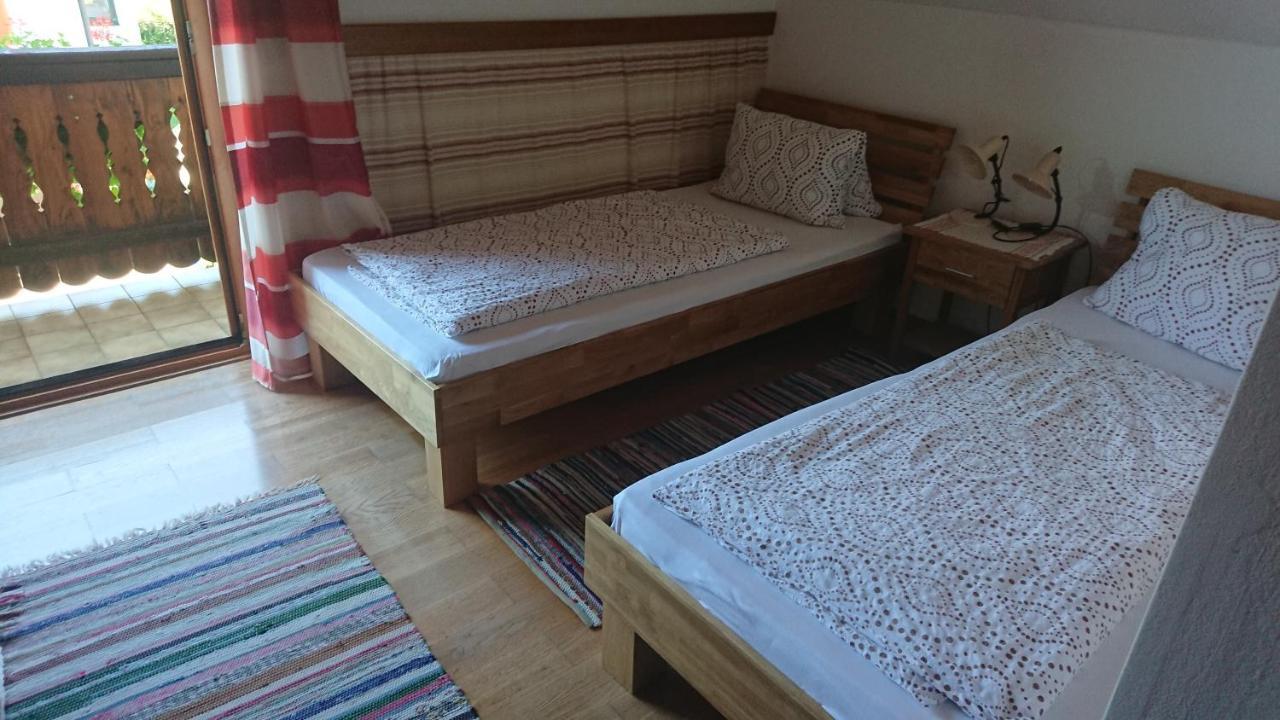Gaestehaus Der Gamser Winzerstube Bad Gams ภายนอก รูปภาพ
